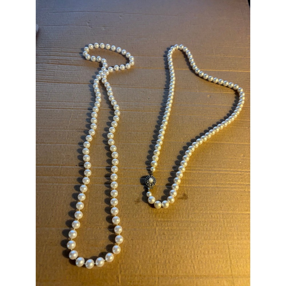Lot of 2 White Pearl Necklaces Two Woman's Vintage Jewelry